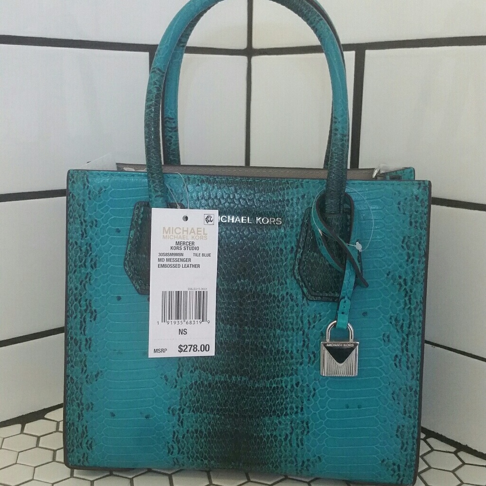 NWT Michael Kors Studio Medium Mercer Messenger